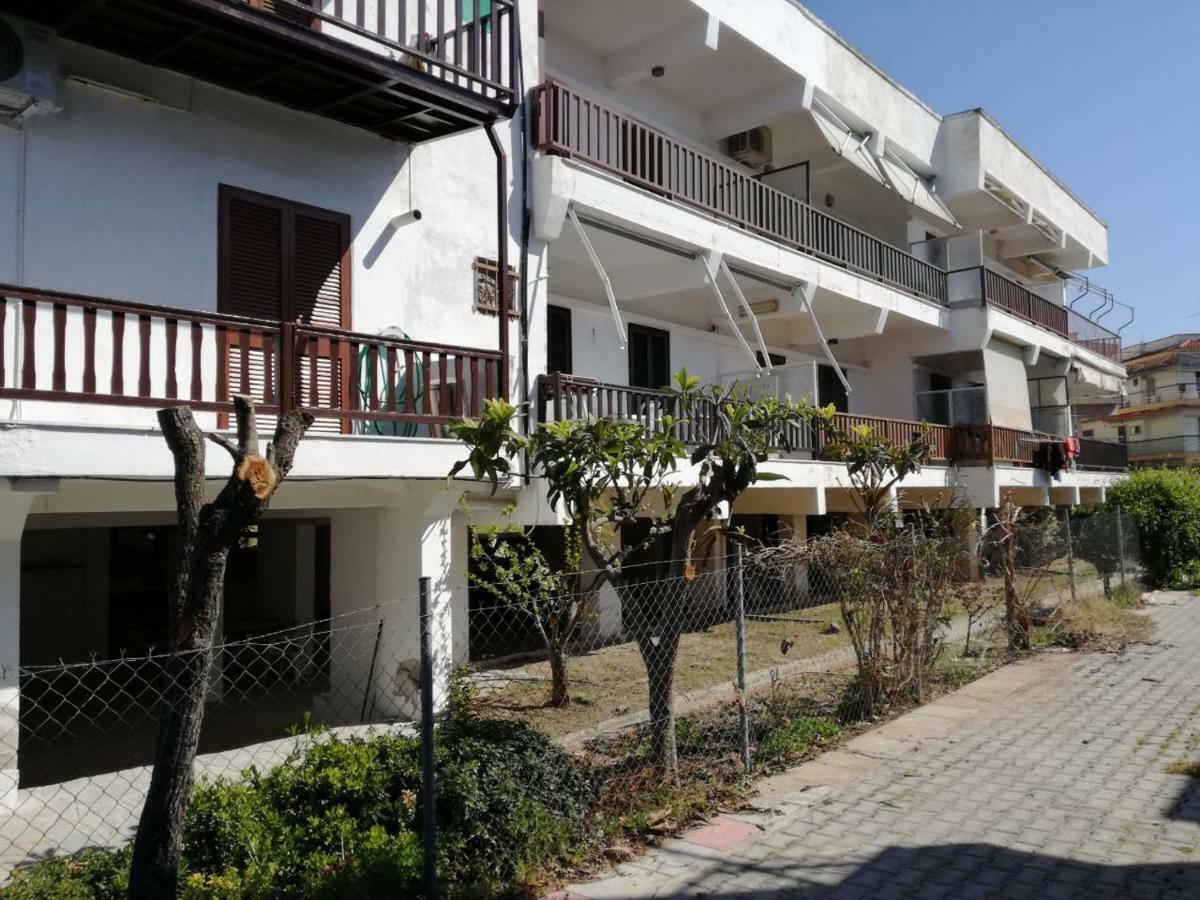 Aparts Sunshine Apartment Nea Iraklia Exterior photo